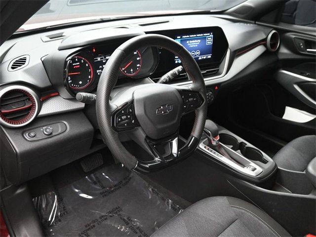 2025 Chevrolet Trax photo 4