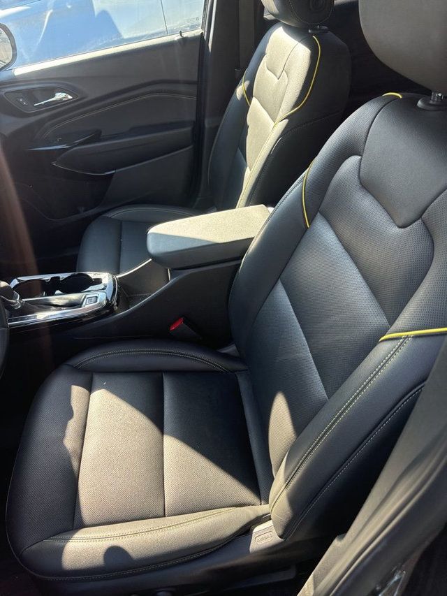 2025 Chevrolet Trax FWD 4dr ACTIV - 23009212 - 17