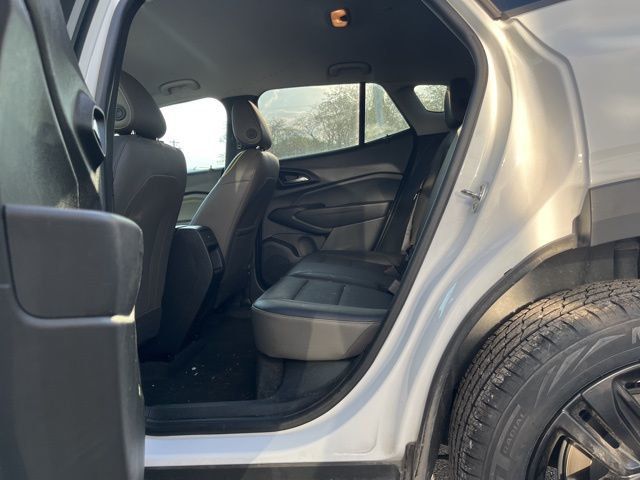 2025 Chevrolet Trax FWD 4dr ACTIV - 23013936 - 4