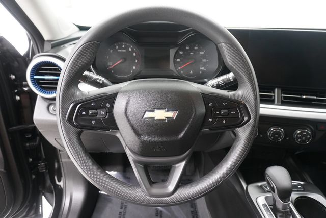 2025 Chevrolet Trax FWD 4dr LS - 23013764 - 11