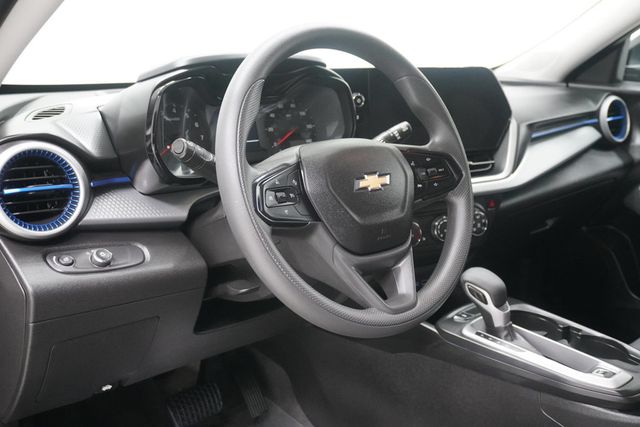 2025 Chevrolet Trax FWD 4dr LS - 23013764 - 6