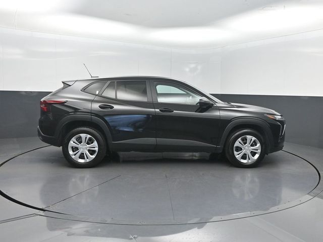 2025 Chevrolet Trax FWD 4dr LS - 23066121 - 29