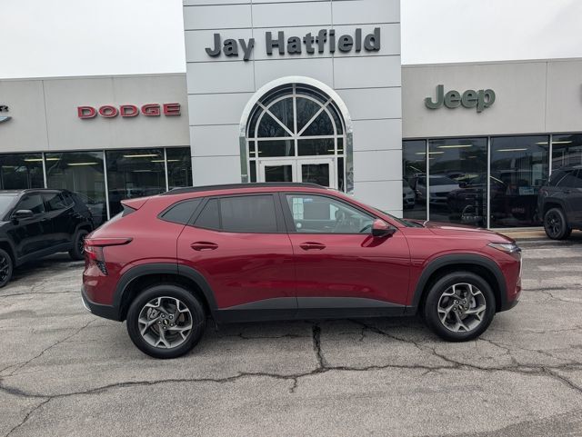 2025 Chevrolet Trax FWD 4dr LT - 23011650 - 0