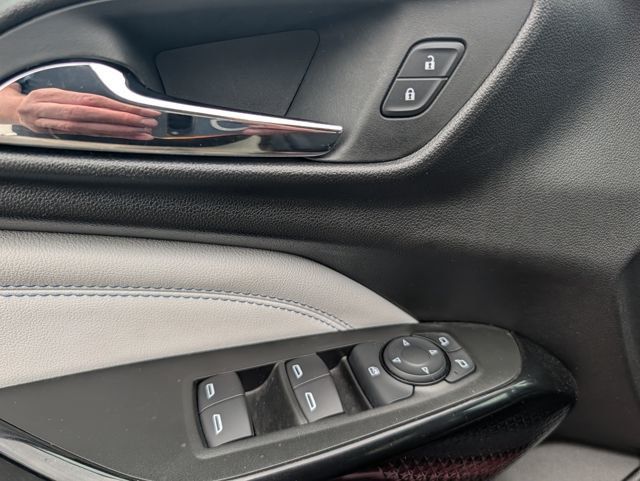 2025 Chevrolet Trax FWD 4dr LT - 23011650 - 13