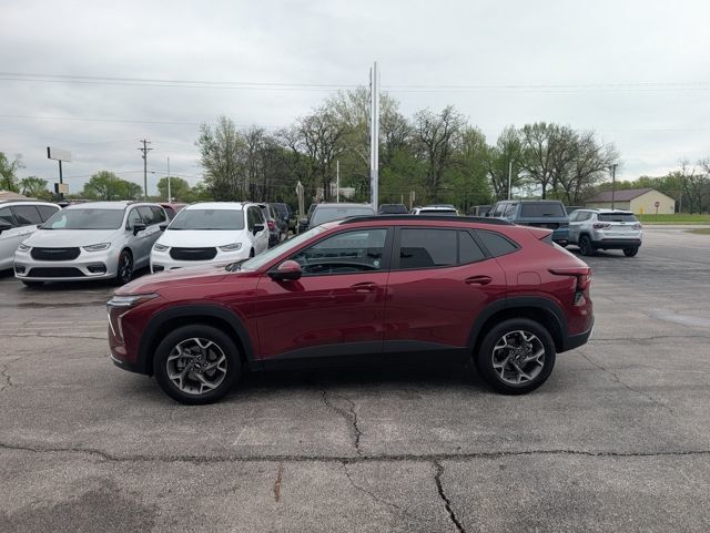 2025 Chevrolet Trax FWD 4dr LT - 23011650 - 3