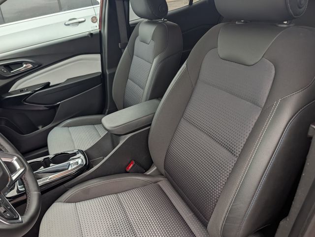 2025 Chevrolet Trax FWD 4dr LT - 23011650 - 7