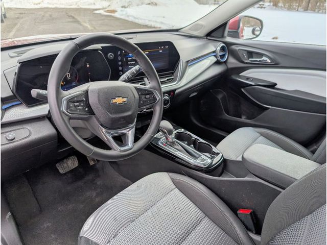 2025 Chevrolet Trax FWD 4dr LT - 22978208 - 16