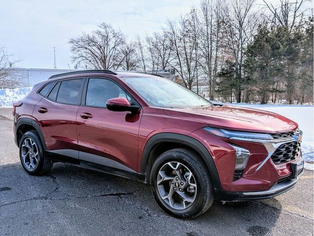 2025 Chevrolet Trax FWD 4dr LT - 22978208 - 2