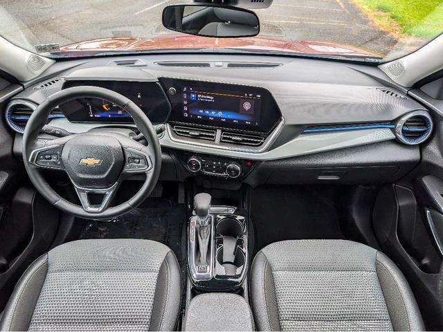 2025 Chevrolet Trax FWD 4dr LT - 23015304 - 5