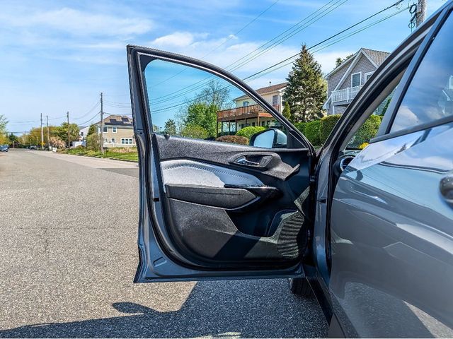 2025 Chevrolet Trax FWD 4dr LT - 23015308 - 9