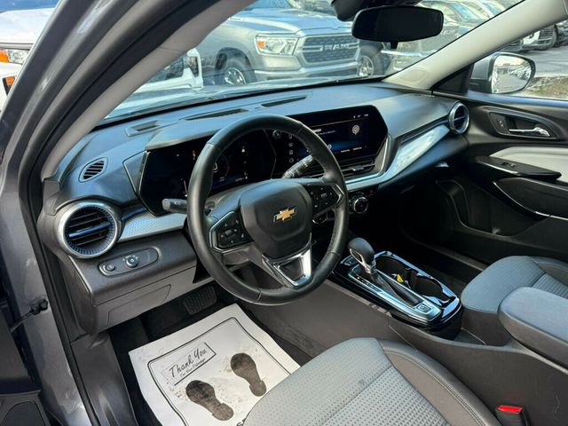 2025 Chevrolet Trax FWD 4dr LT - 22971407 - 2