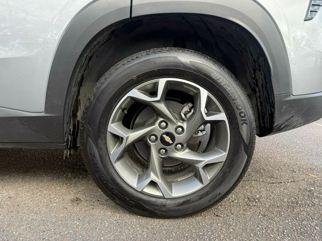 2025 Chevrolet Trax FWD 4dr LT - 22971407 - 8