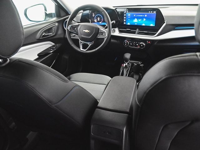 2025 Chevrolet Trax LT - 22911399 - 28
