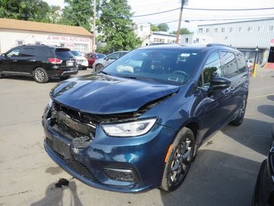 2025 Chrysler Pacifica