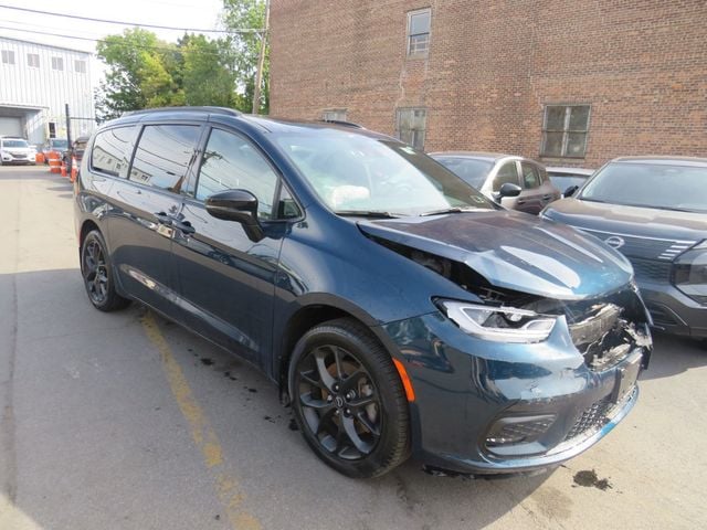 2025 Chrysler Pacifica Limited AWD - 23085897 - 2