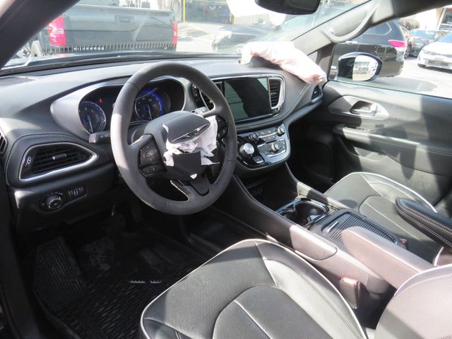 2025 Chrysler Pacifica Limited AWD - 23085897 - 8