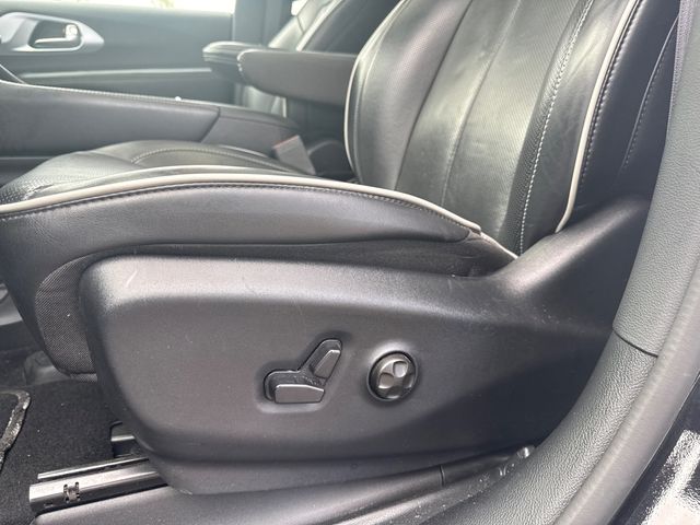 2025 Chrysler Pacifica Limited FWD - 23064008 - 9