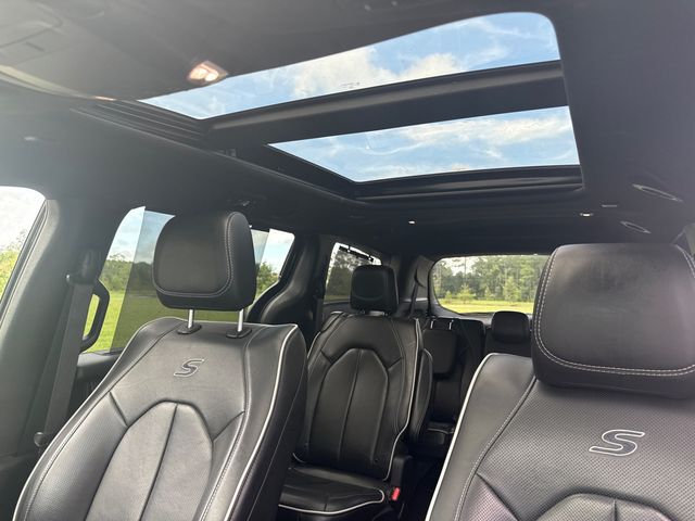 2025 Chrysler Pacifica Limited FWD - 23064008 - 10