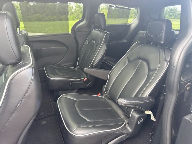 2025 Chrysler Pacifica Limited FWD - 23064008 - 11