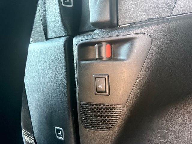 2025 Chrysler Pacifica Limited FWD - 23066779 - 17