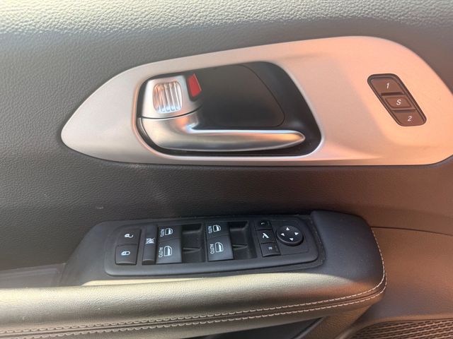 2025 Chrysler Pacifica Limited FWD - 23066779 - 8