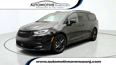 2025 Chrysler Pacifica