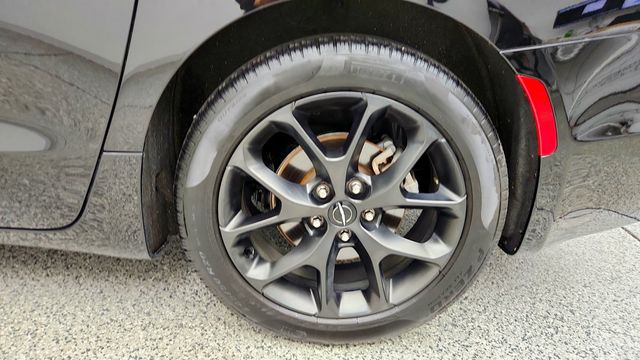2025 Chrysler Pacifica Limited FWD - 23097481 - 9