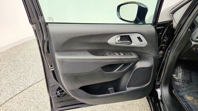 2025 Chrysler Pacifica Limited FWD - 23097481 - 11