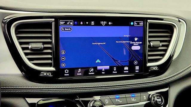 2025 Chrysler Pacifica Limited FWD - 23097481 - 21