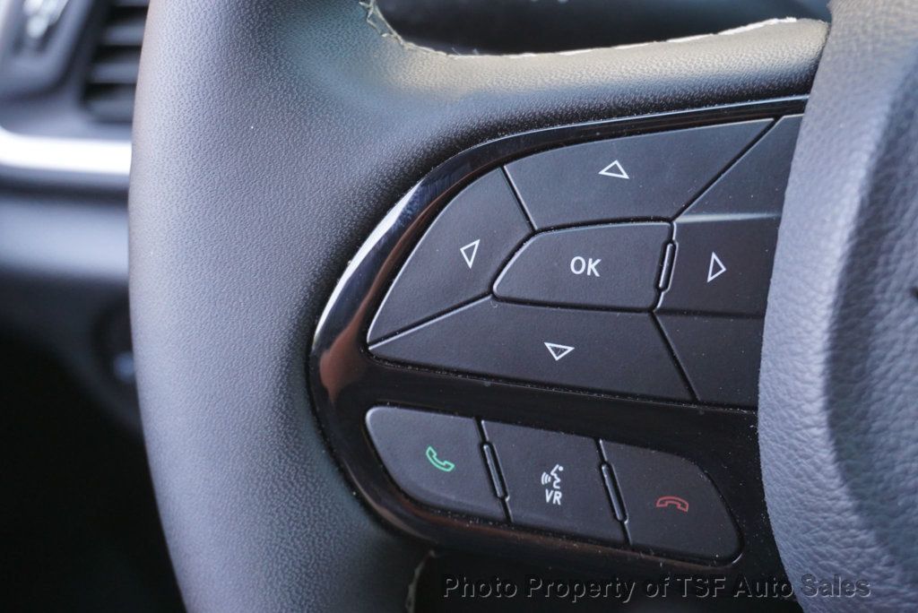 2025 Chrysler Pacifica Limited S Appearance photo 34