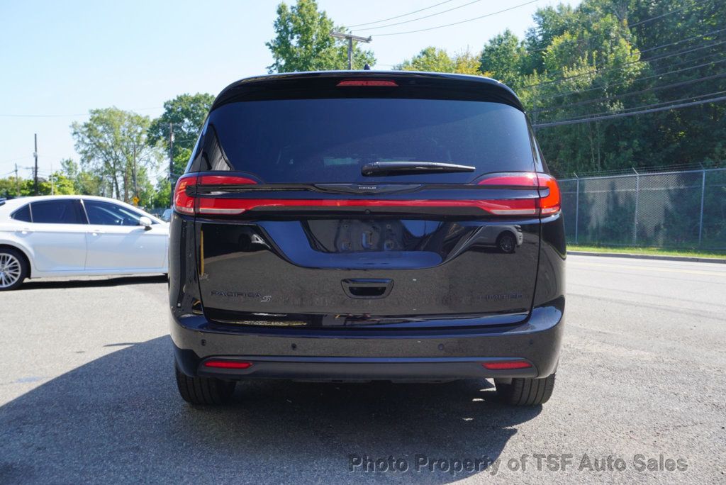 2025 Chrysler Pacifica Limited S Appearance photo 6