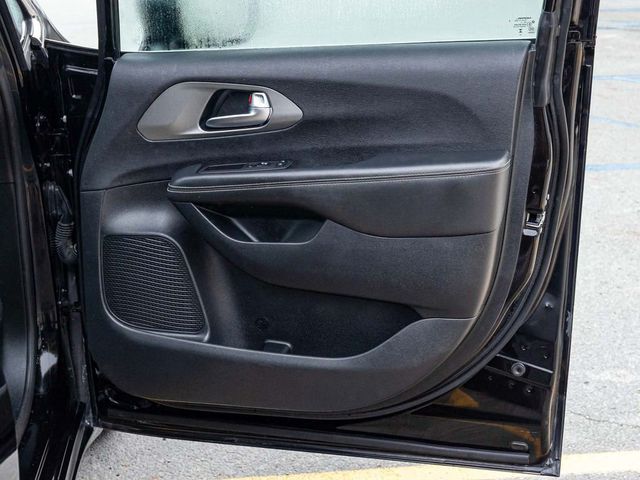 2025 Chrysler Pacifica Select - 23076242 - 12