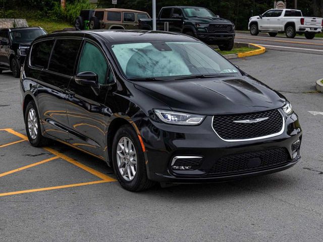 2025 Chrysler Pacifica Select - 23076242 - 2