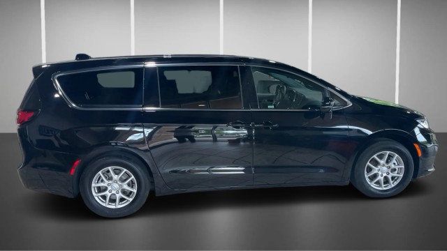 2025 Chrysler Pacifica Select FWD - 23006749 - 3
