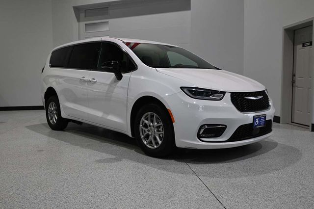 2025 Chrysler Pacifica Select FWD - 22988585 - 9