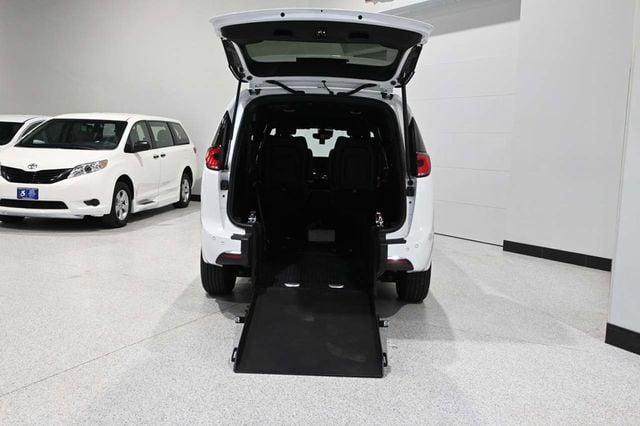 2025 Chrysler Pacifica Select FWD - 22988585 - 18