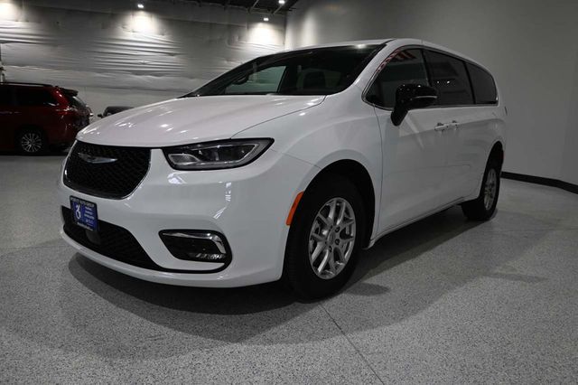 2025 Chrysler Pacifica Select FWD - 22988585 - 2