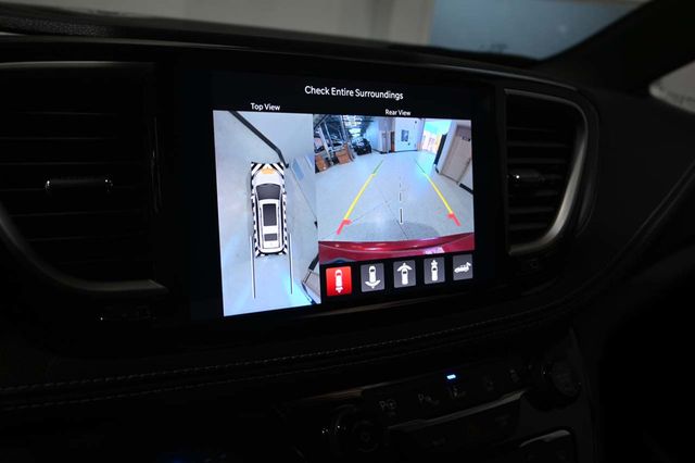 2025 Chrysler Pacifica Select FWD - 23071247 - 35