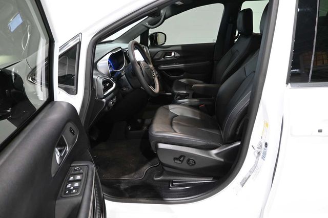 2025 Chrysler Pacifica Select FWD - 23090231 - 12