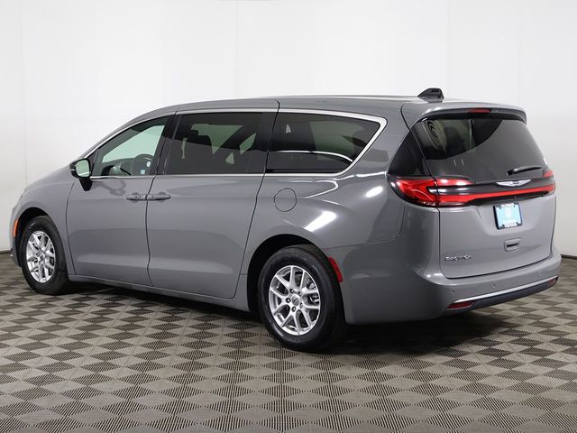 2025 Chrysler Pacifica Select FWD - 23032704 - 9