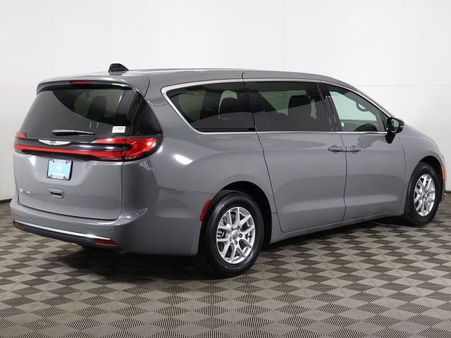 2025 Chrysler Pacifica Select FWD - 23032704 - 10