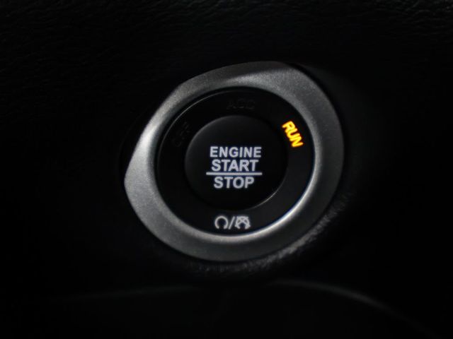 2025 Chrysler Pacifica Select FWD - 23032704 - 41