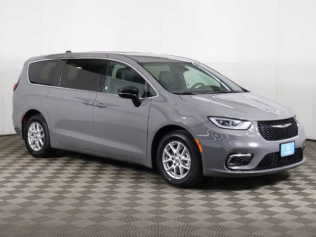 2025 Chrysler Pacifica Select FWD - 23032704 - 56