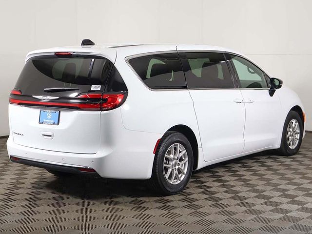 2025 Chrysler Pacifica Select FWD - 23070352 - 11