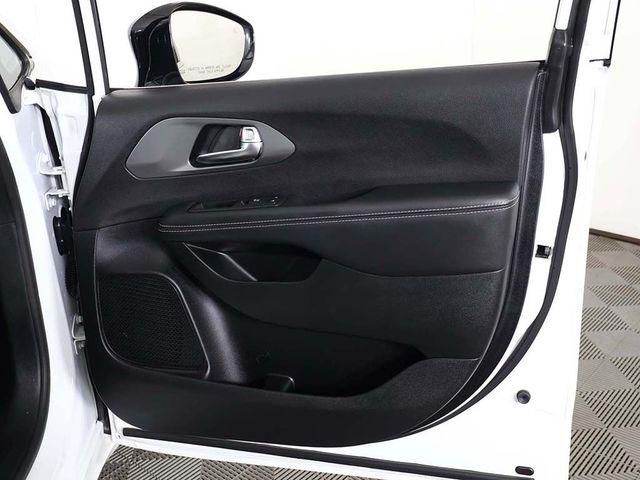 2025 Chrysler Pacifica Select FWD - 23070352 - 25