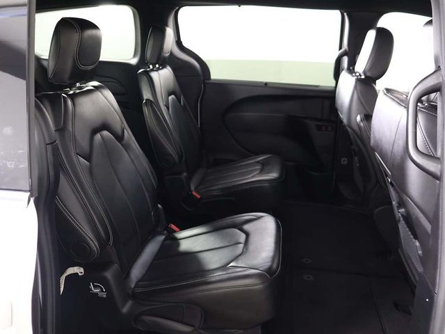 2025 Chrysler Pacifica Select FWD - 23070352 - 34