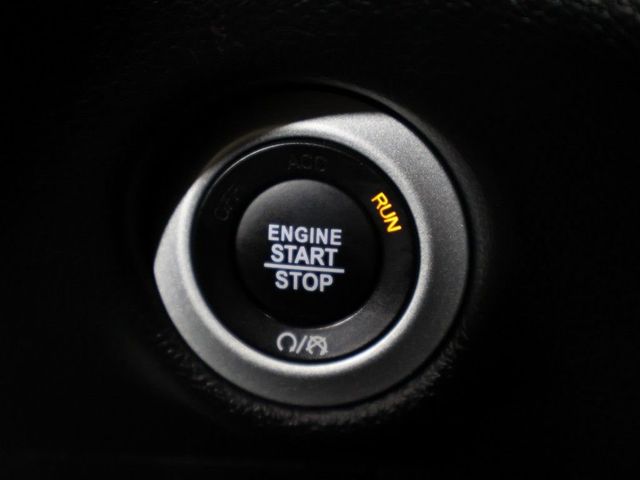 2025 Chrysler Pacifica Select FWD - 23019405 - 41