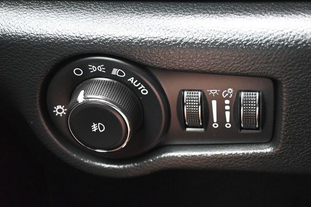 2025 Chrysler Pacifica Select FWD - 23053909 - 25