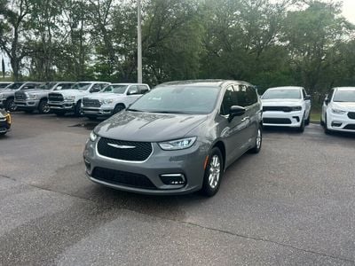 2025 Chrysler Pacifica - 2C4RC1BG6SR544882