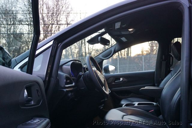 2025 Chrysler Pacifica Select FWD CARPLAY REAR CAMERA HEATED SEATS LEATHER DRIVE ASSIST - 22959023 - 9